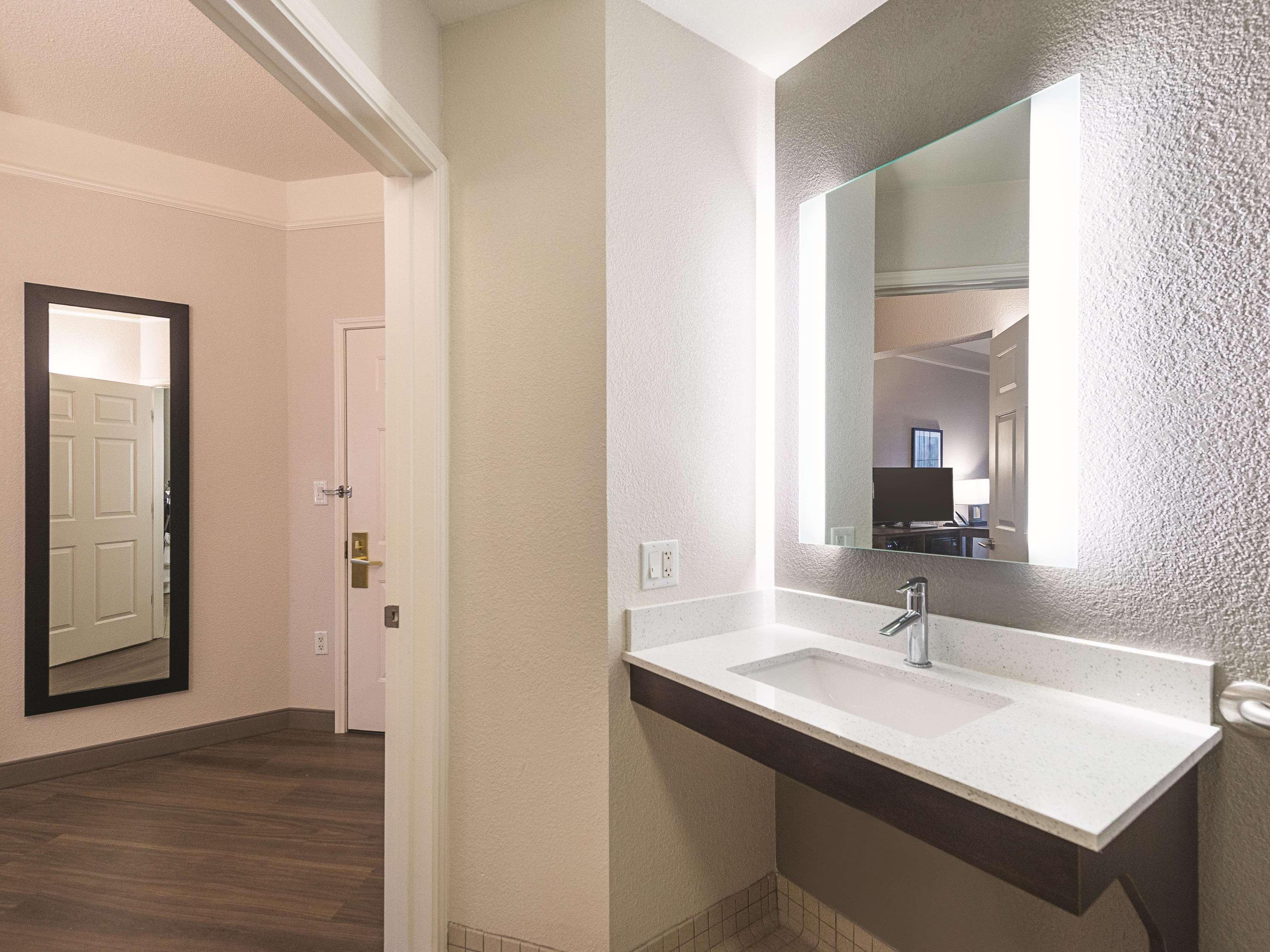 La Quinta By Wyndham Oklahoma City - Nw Expwy Esterno foto